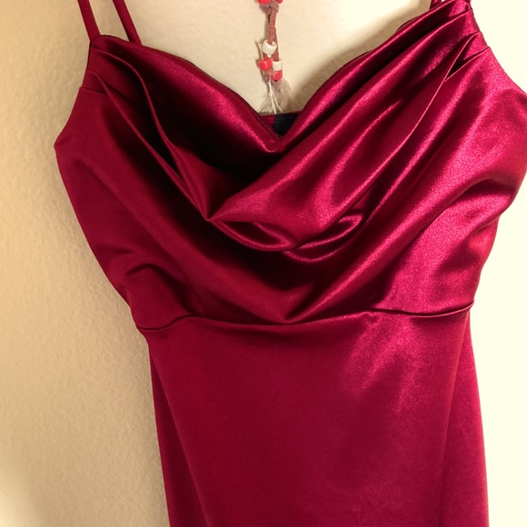 Small size, Lola High Slit Satin Dress. - Picture 4 of 4